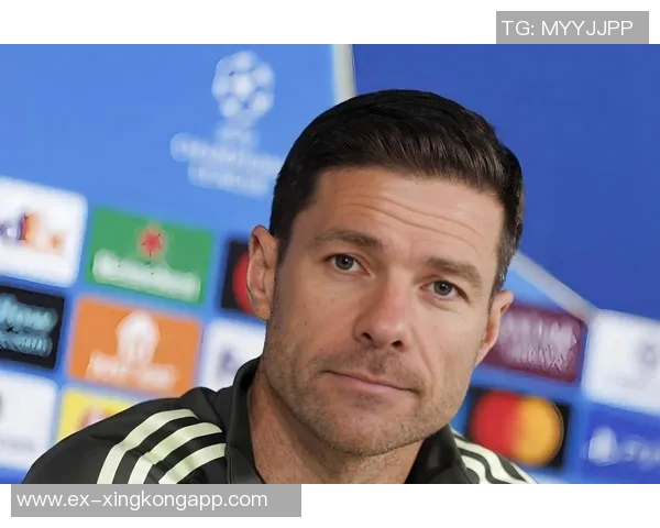 亨利支持阿隆索在皇马的执教时间不长不应轻言解雇他 亨利支持阿隆索在皇马的执教时间不长不应轻言解雇他