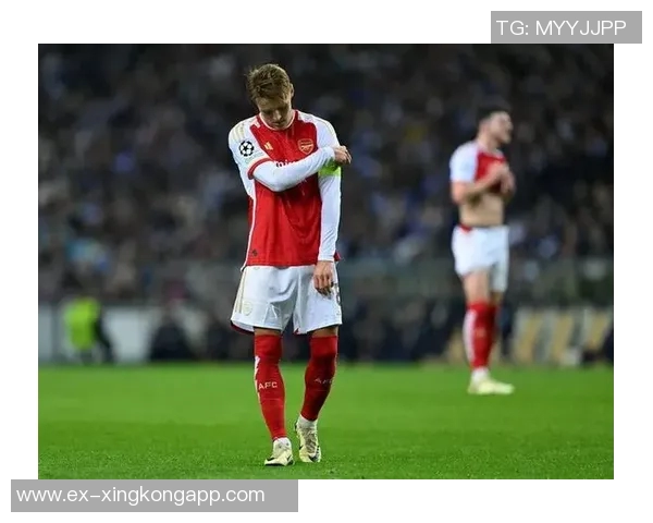 赖斯在阿森纳和国家队展现全能中场实力成为攻防典范的重要角色