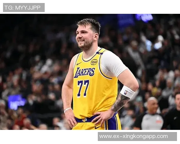 东契奇坦言球队分享球意图强烈但失误频繁影响进攻效率