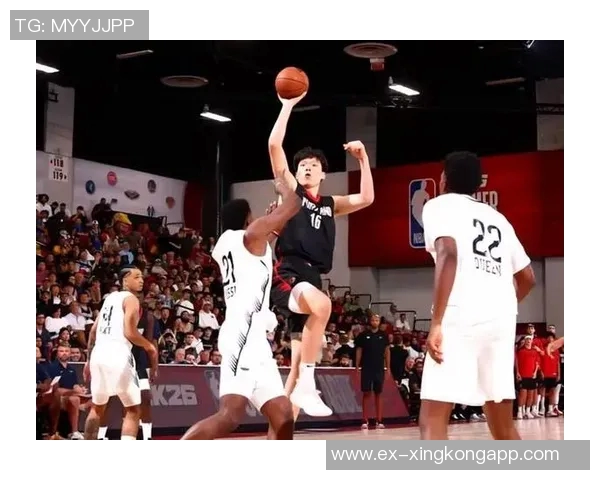 杨瀚森在比赛中表现不佳被库明加隔扣三分球失准仅得1分正负值惨淡11