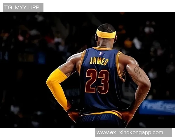 詹姆斯回忆总决赛失利后努力练习后仰跳投的心路历程与成长